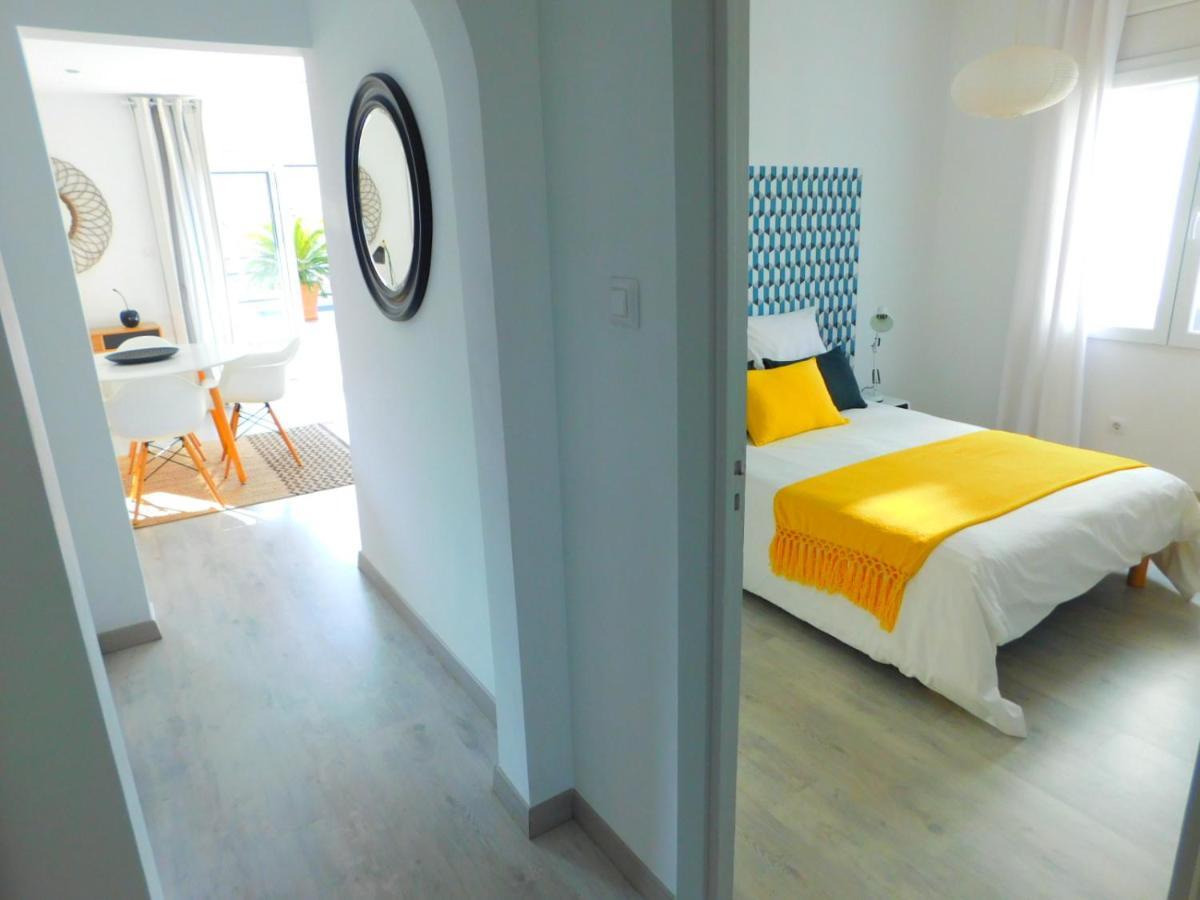 Con Gran Terraza Con Vistas Al Mar En Apartamento *